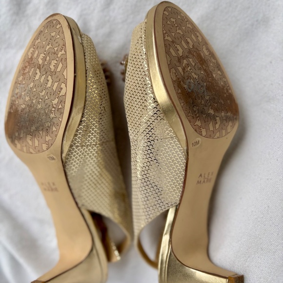 Alex Marie Marla Slingback Kitten Heels - Picture 6 of 11